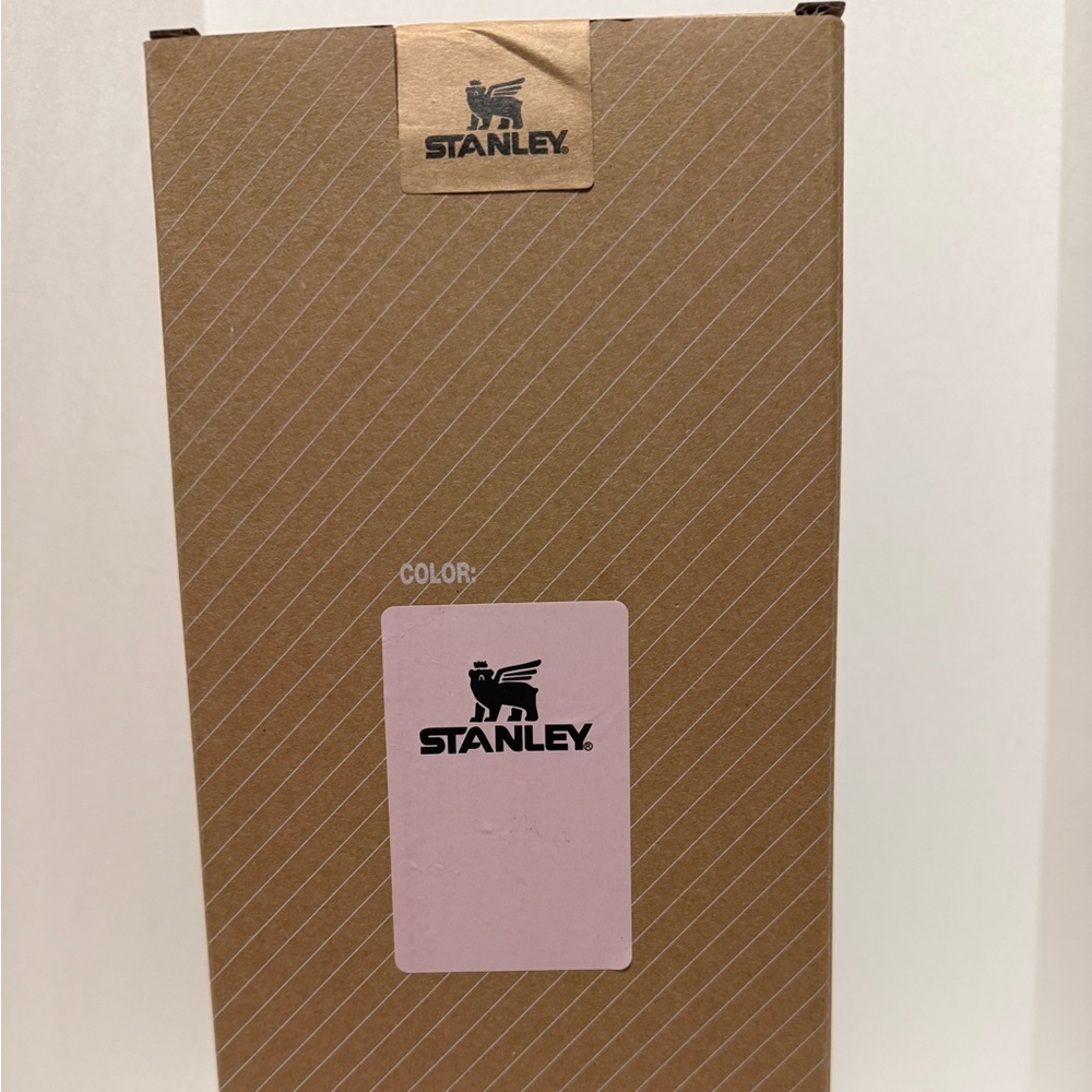 Stanley Pink Quencher H2.0 Tumbler 40 oz - Picture 2 of 6
